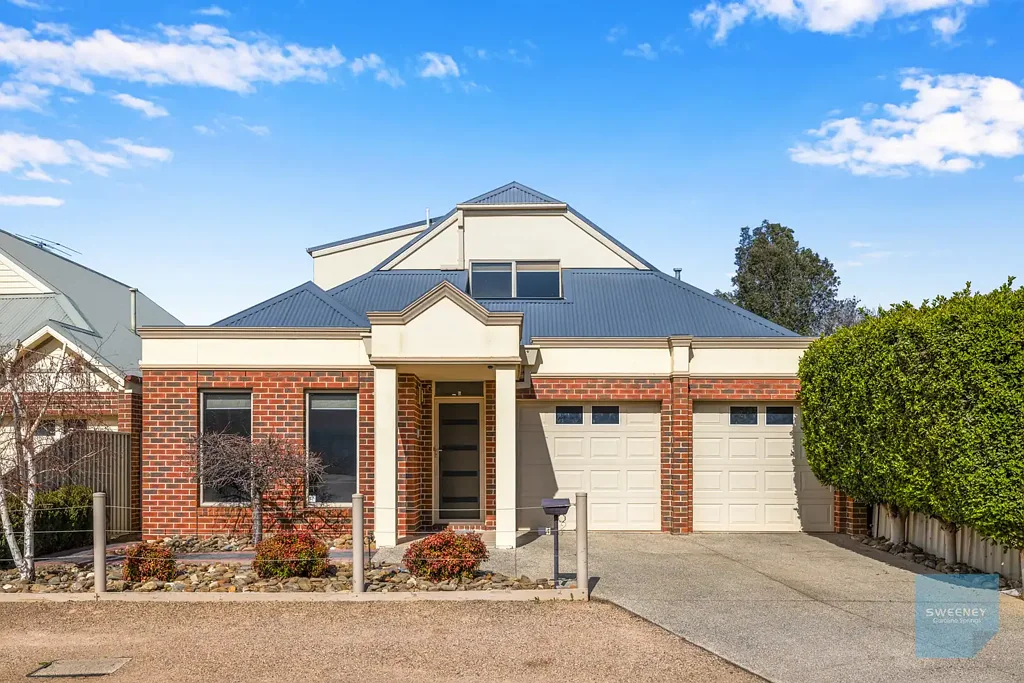 Caroline Springs 4ਬੈੱਡਰੂਮ Spacious Family Living in the Heart of Caroline Springs