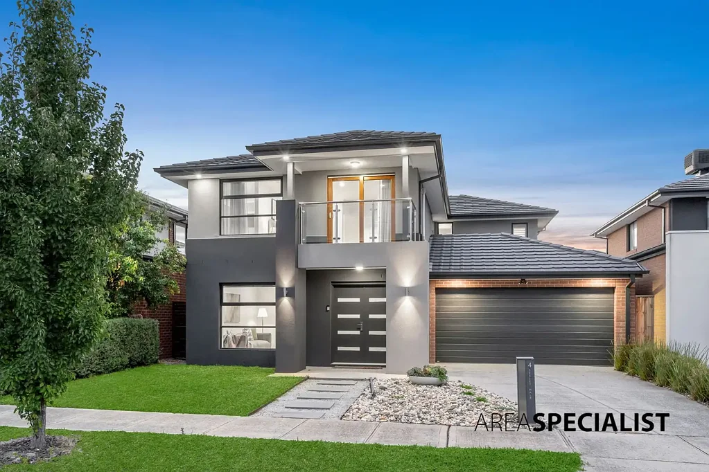 4 Seeley Walk, Berwick, VIC 3806