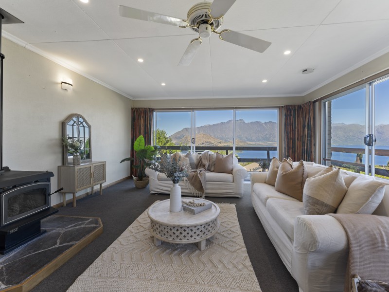 21b Avalon Crescent, Fernhill/Sunshine Bay, Queenstown Lakes, 4 rūma, 0 rūma horoi