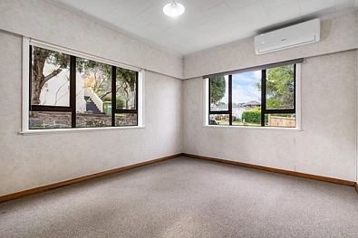 Superb Family Living - Unbeatable Location