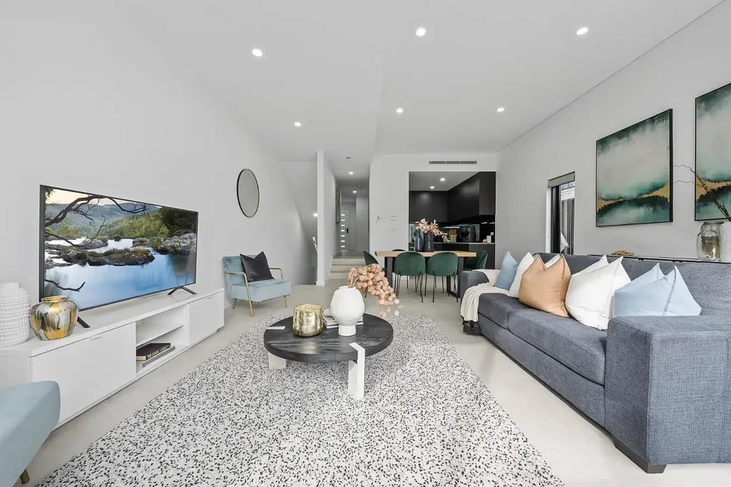 Brand New Spacious & Convenient Three Bedroom Townhouse