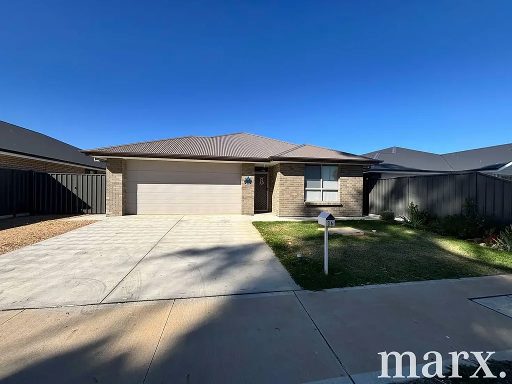 SPACIOUS MODERN FAMILY LIVING