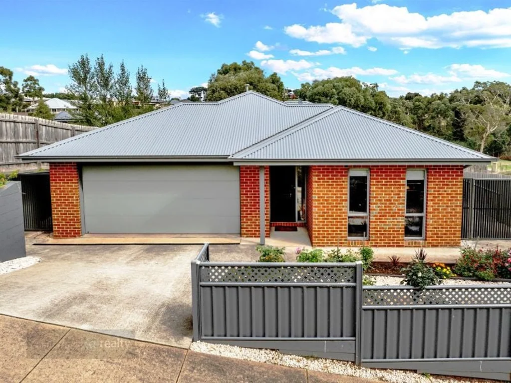 Leongatha 3Zimmer Room for the van & a shed (STCA).