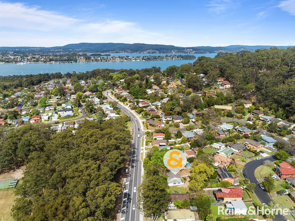 Point Clare 3침실 Prime Development Opportunity