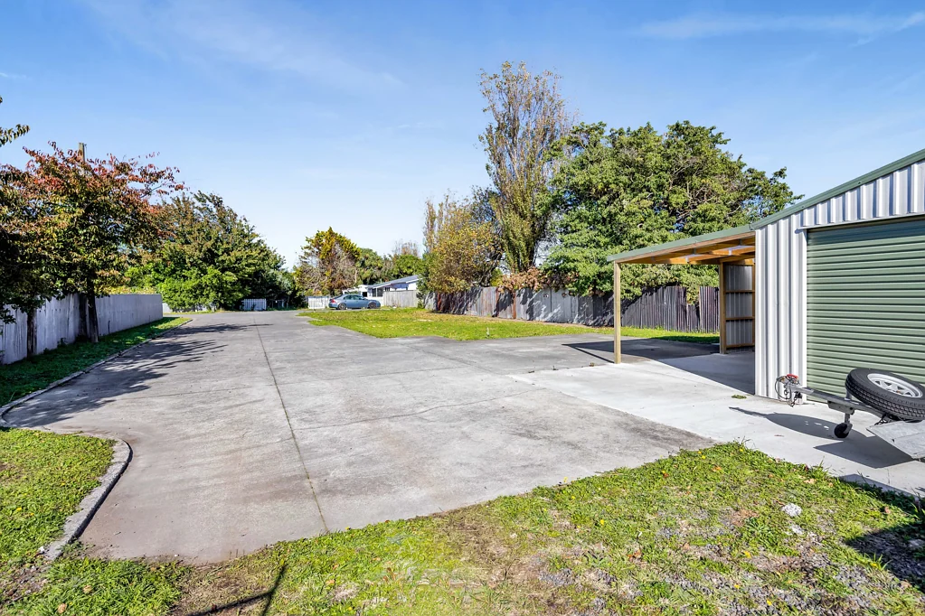 Hawera Town Close. Shed First. Dream Next.