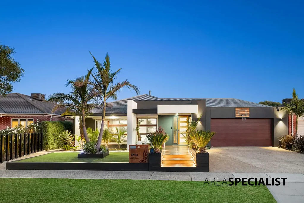 29 Mallett Grove, Lyndhurst, VIC 3975