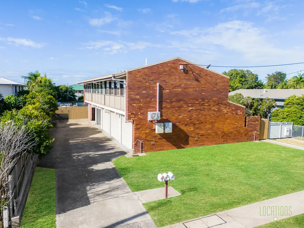 Gladstone Central 6部屋 RARE CBD INVESTMENT OPPORTUNITY- PRIME LOCATION- OWN AN ENTIRE COMPLEX!