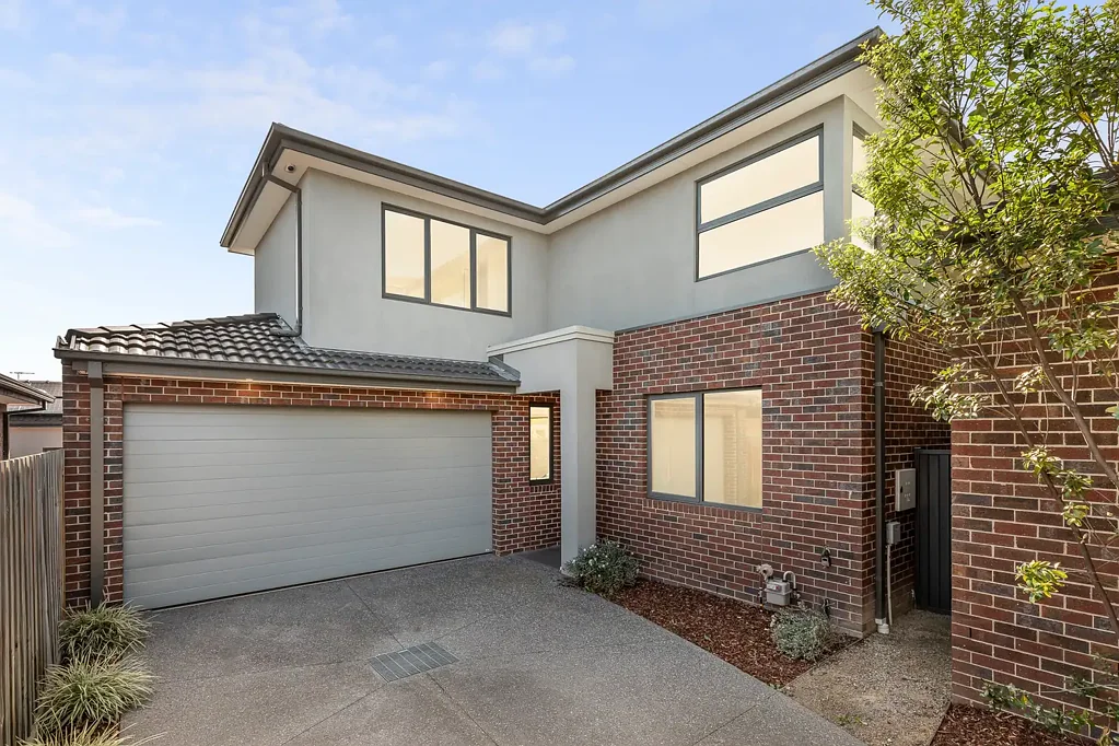 2/17 Fenton Street, Huntingdale, VIC 3166