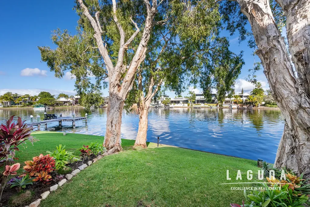 Noosaville 3Zimmer Waterfront Townhouse In Sought After Location