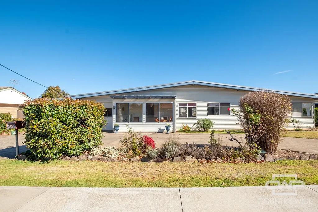 Guyra 4غرفة نوم Comfort, Space & Convenience in the Heart of Guyra