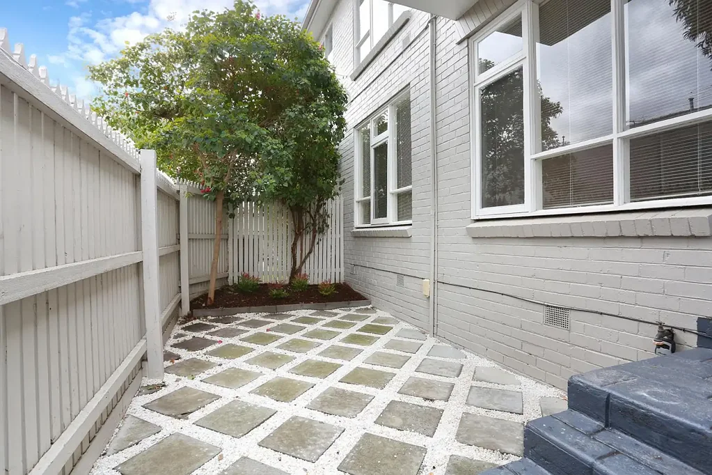 One bedroom in a great location