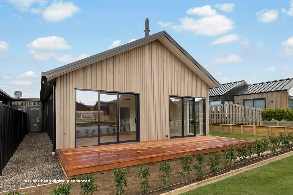 Wanaka 3房  Modern Northlake living - buy one or secure both