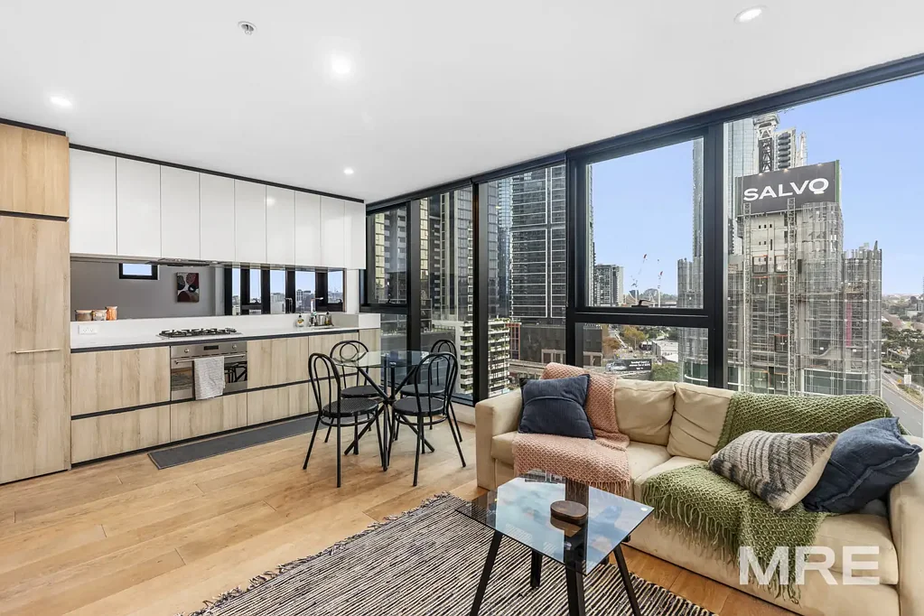 Fully furnished in Southbank's Heart