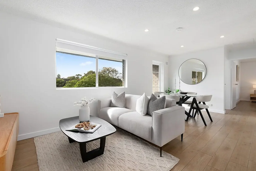 Spacious Coastal Apartment Just Moments from Coogee Beach
