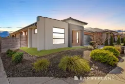 33 Anniversary Avenue, Wyndham Vale