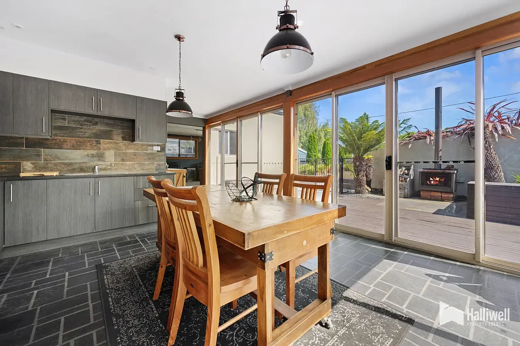 Hawley Beach 1 Bedroom Coastal Escape with Big Potential in Sought-After Hawley Beach