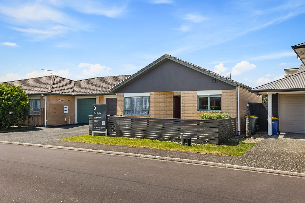 4 Wakaroa Avenue, Te Atatu Peninsula, Waitakere City, Auckland