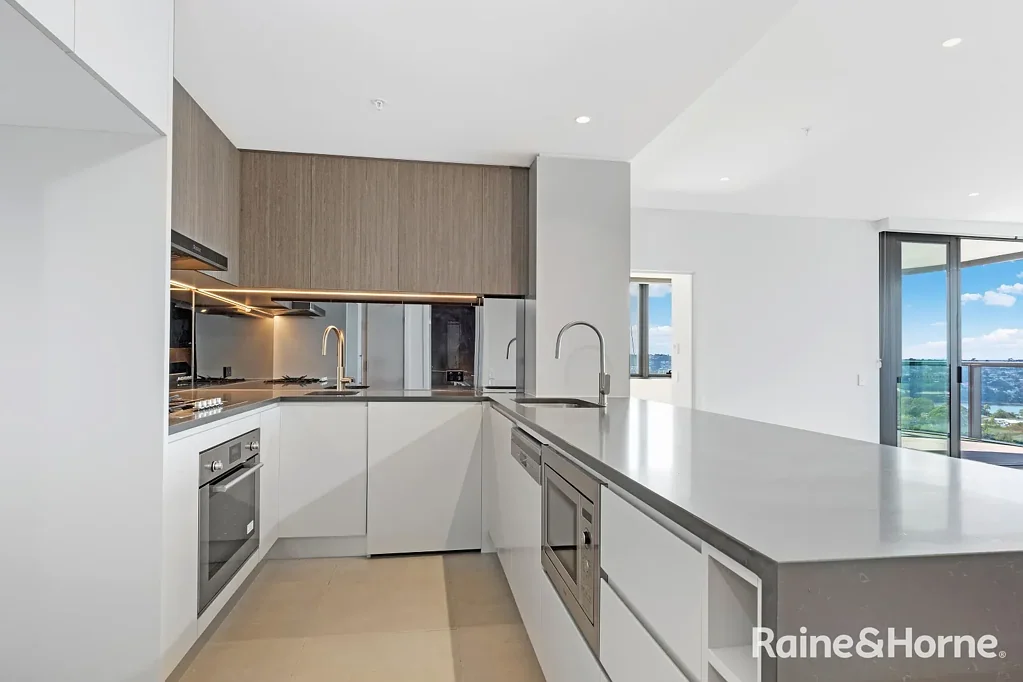 Rhodes Central The Peake Finest 3 Bedroom| Waterview view | North-East Aspect| Resort Facilities