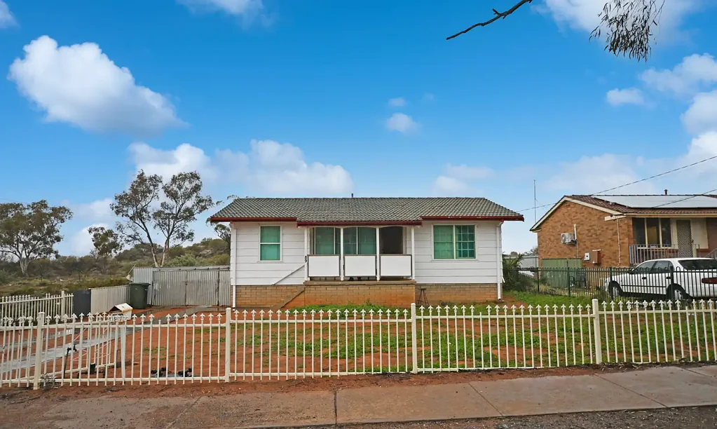 Broken Hill 3 Bedroom INVESTMENT OPPORTUNITY