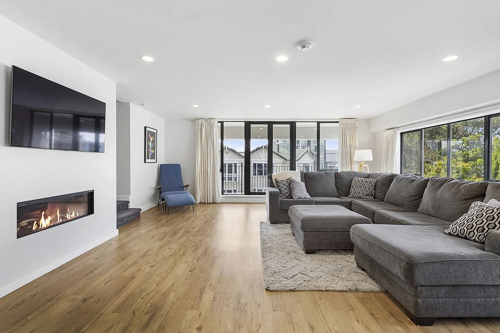 Thorndon 3房  The Scale of a Home. The Ease of an Apartment