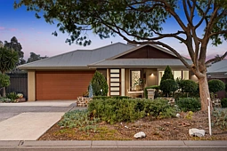 1 Bridgehaven Drive, Craigieburn