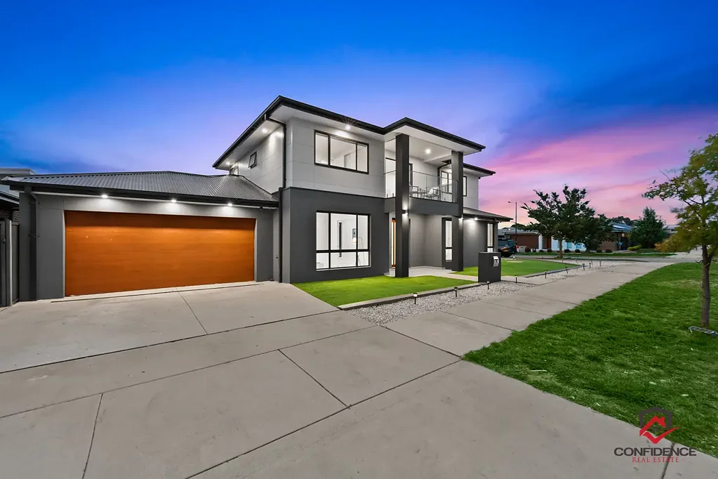 Throsby 4房  Modern Family Living with Space, Style & Comfort