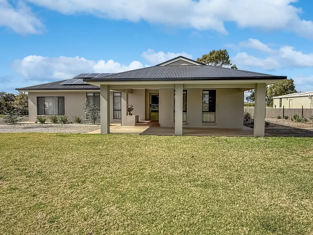 Leeton 5房  FAMILY LIVING AT IT'S BEST