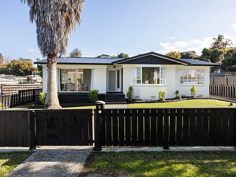 Dinsdale 5Habitaciones Fully Renovated Home, with a Two Bedroom Sleepout!