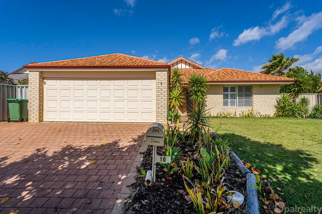 10 Kumarina Drive, Secret Harbour, WA 6173
