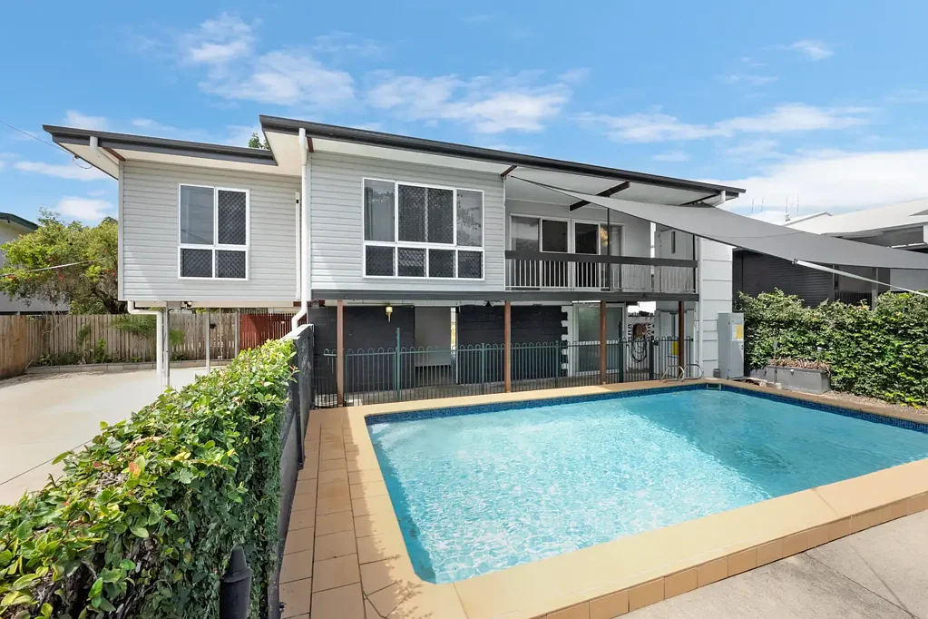 14 Windsor Street, Hermit Park, QLD 4812