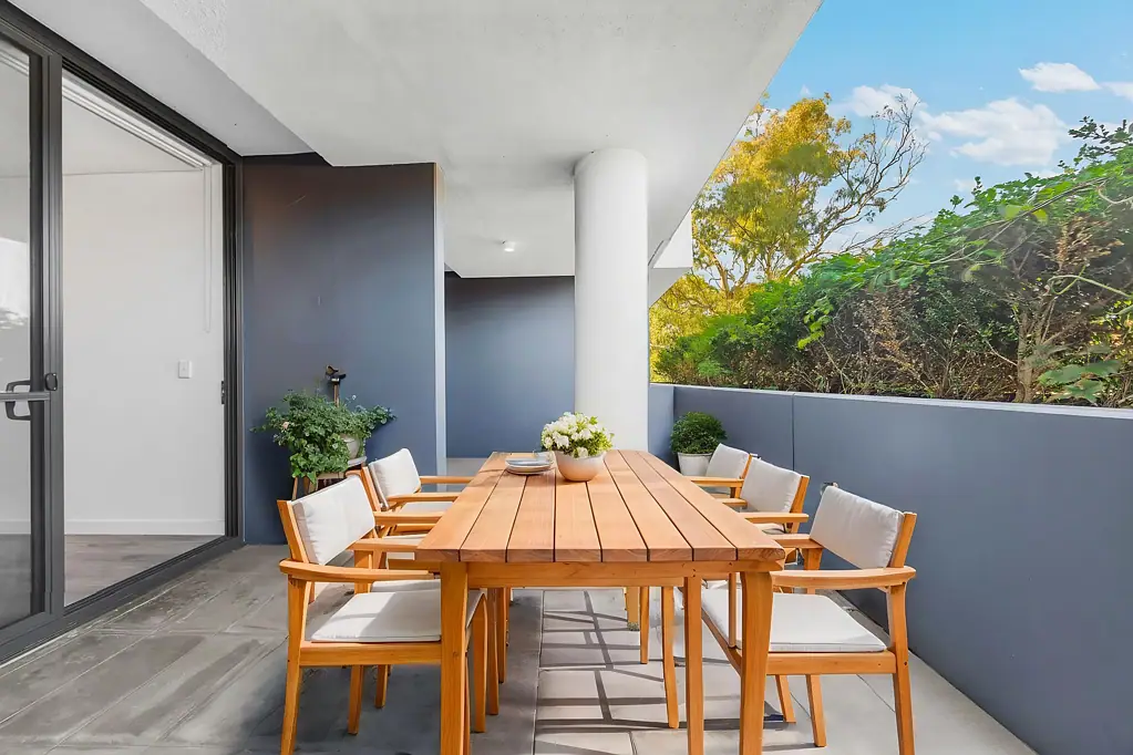 MODERN ONE-BEDROOM APARTMENT IN PRIME STRATHFIELD LOCATION