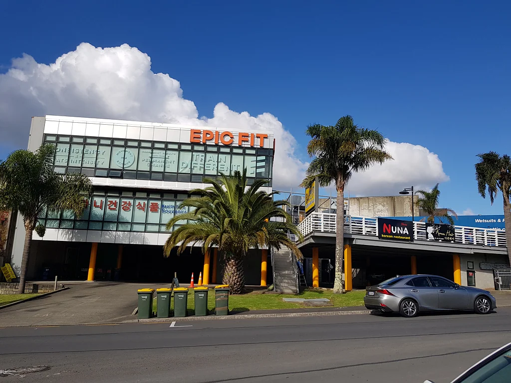 Rosedale  Perfect opportunity, restaurant or retail shop