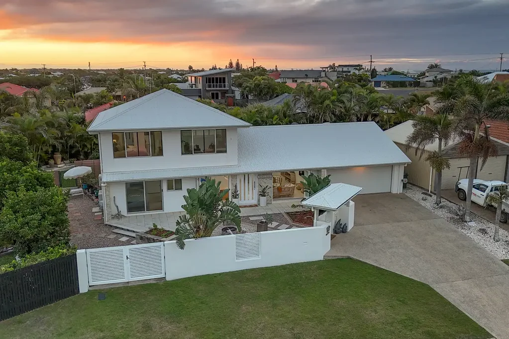 10 Oceanview Street, Bargara, QLD 4670