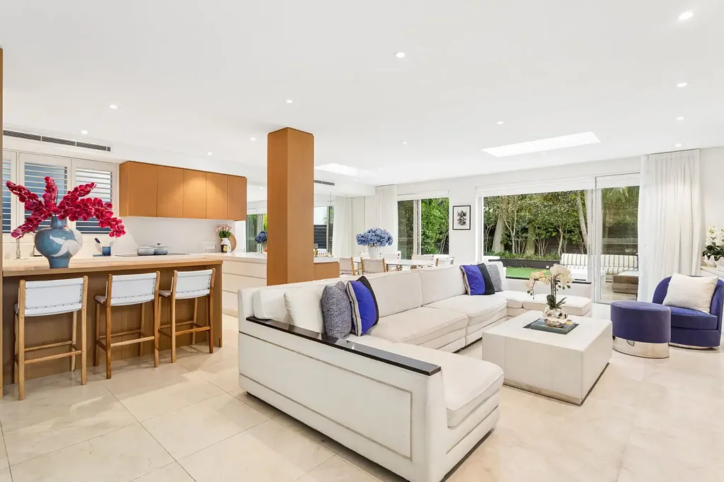 Designer Living in a Prestigious Double Bay Setting