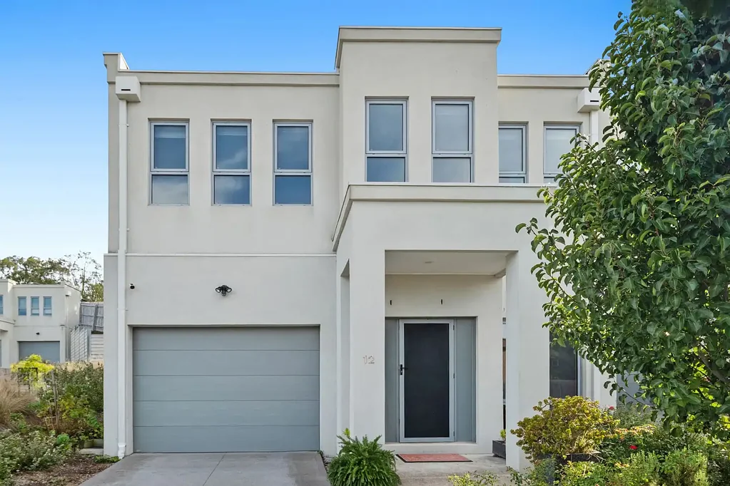 Berwick 3 Slaapkamer Elevated Living with Space, Style in Highly Sought After North Berwick