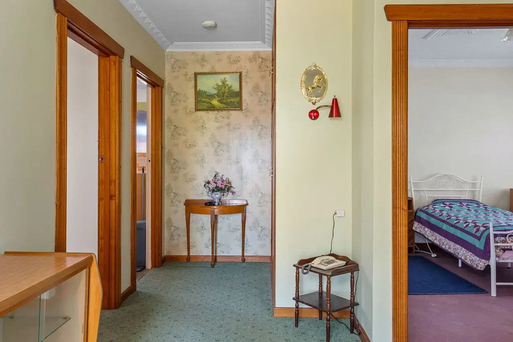 Youngtown 2房  A Rare Opportunity in Youngtown – Double Block with Potential