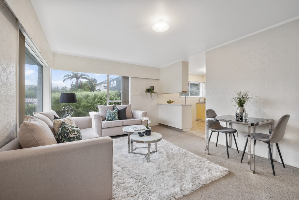 2/4 Yarra Place, Botany Downs, Auckland - Manukau, 2 phòng ngủ, 1 phòng tắm