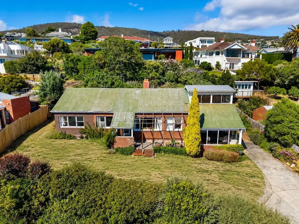 Sandy Bay 6 Slaapkamer Beachside Location. Endless Horizons.