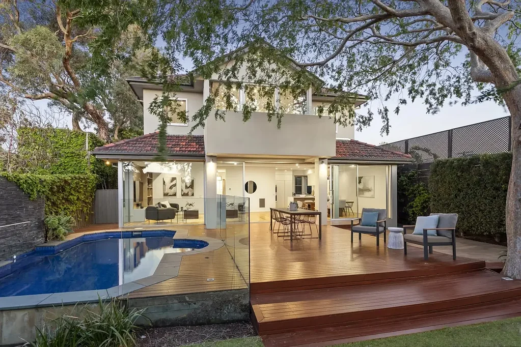 Elegant Family Living with Poolside Entertaining in a Prized Bayside Cul-de-Sac