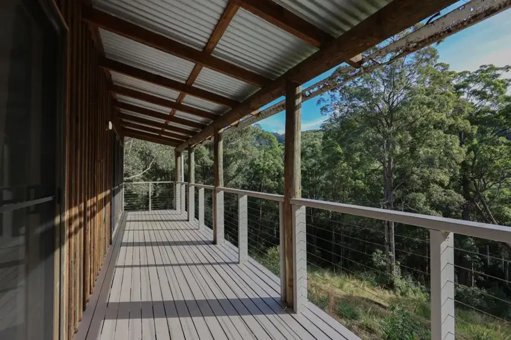 COMFORTABLE HOME IN PEACEFUL SETTING