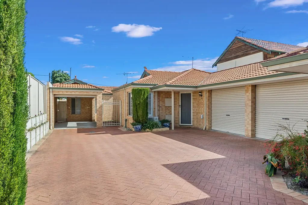 9/10 Kanimbla Street, Bicton, WA 6157