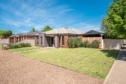 82 Poplar Avenue, Shepparton