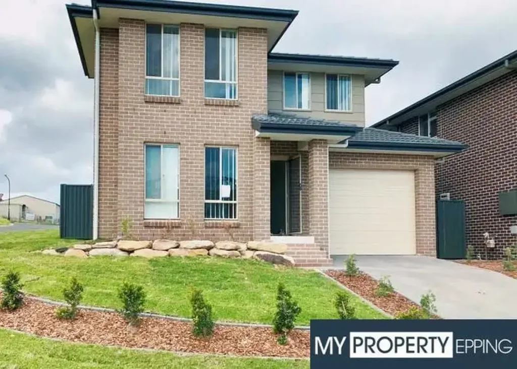 SPACIOUS FAMILY 4-BED HOME WITH STUDY & ALL THE EXTRAS!