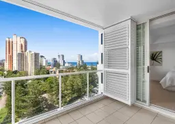 25/20 Queensland Avenue, Broadbeach