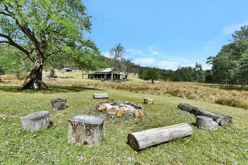 Laguna  Pristine Acreage Retreat in the Heart of Yengo National Park