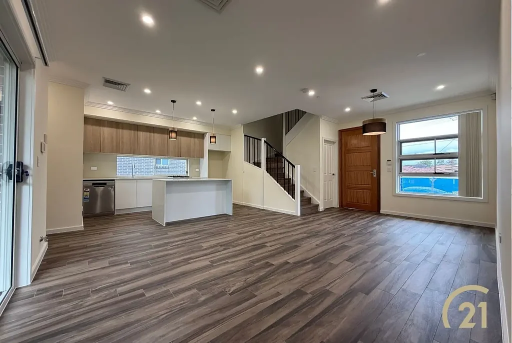 BRAND NEW 4 BEDROOM TOWNHOUSES