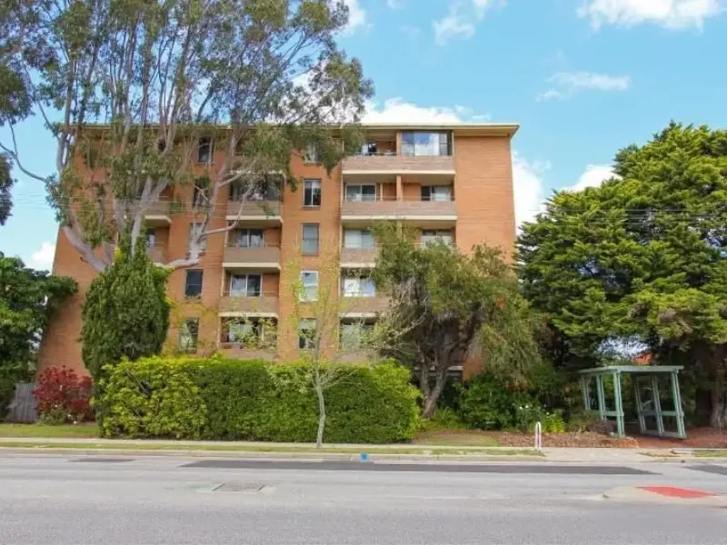 ONE BEDROOM UNIT