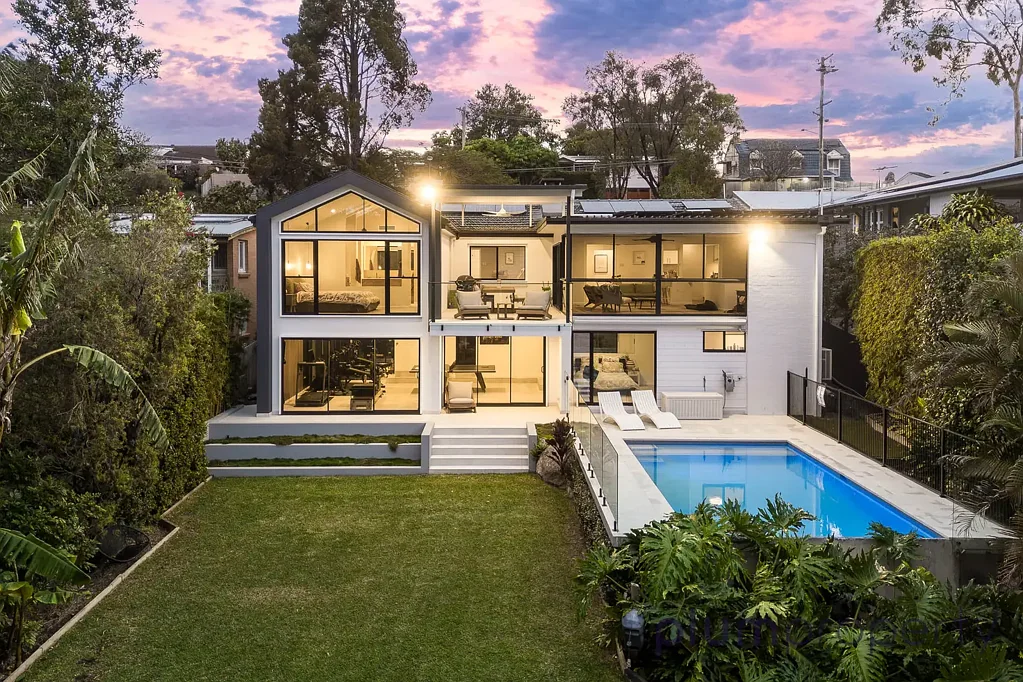 82 Gilruth Road, Kenmore, QLD 4069