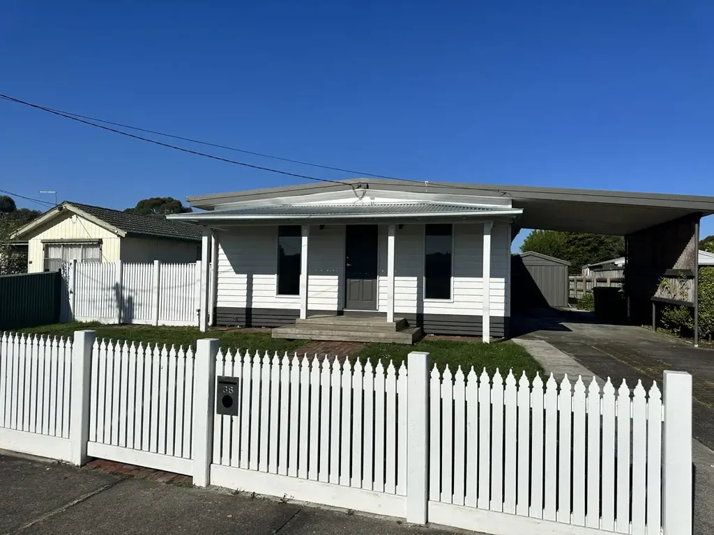 Beautifully Renovated Family Living