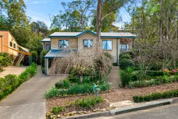 54 Pimelea Drive, Woodford